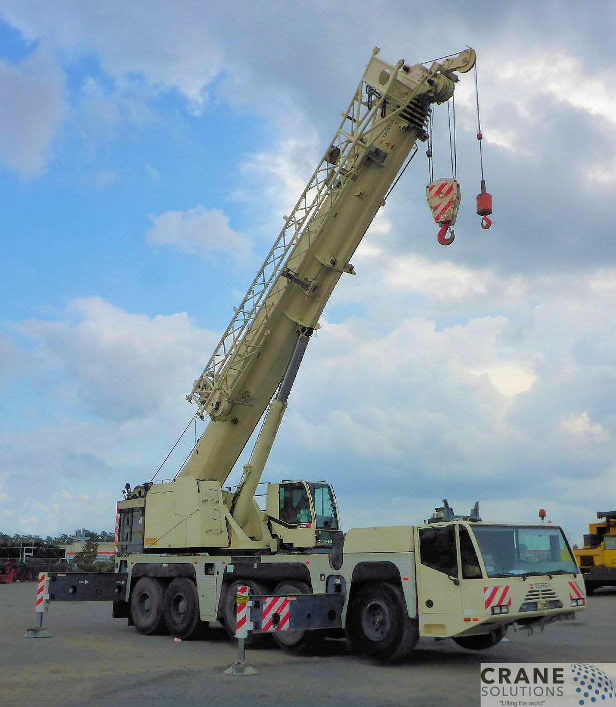 Hydraulic Truck Cranes / All Terrain Archives - Crane Solutions Inc