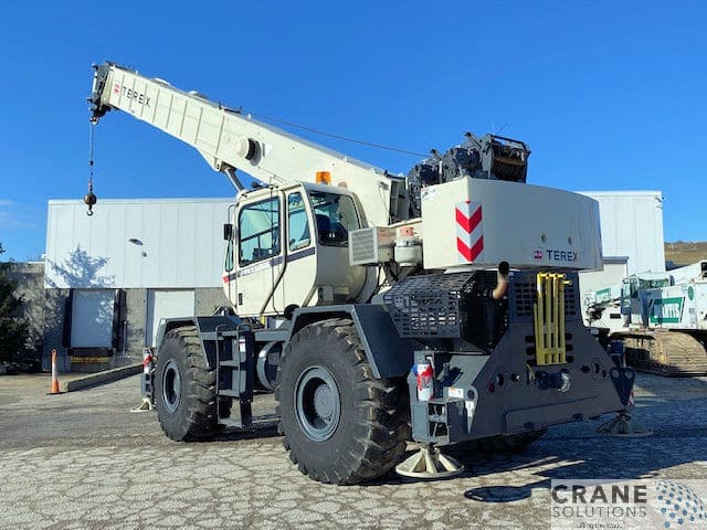 Rough Terrain Cranes Archives - Crane Solutions Inc
